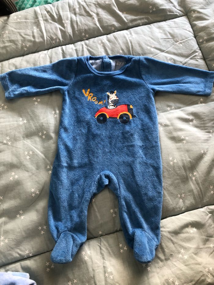 Lot pyjama 1 mois - photo numéro 5