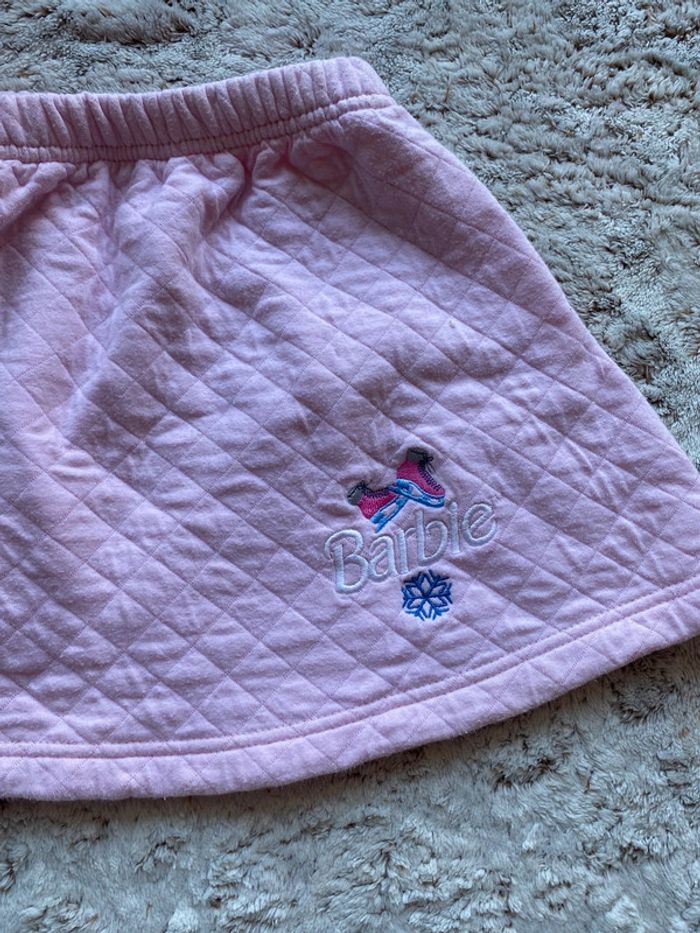 Jolie jupe Barbie 8 ans - photo numéro 2