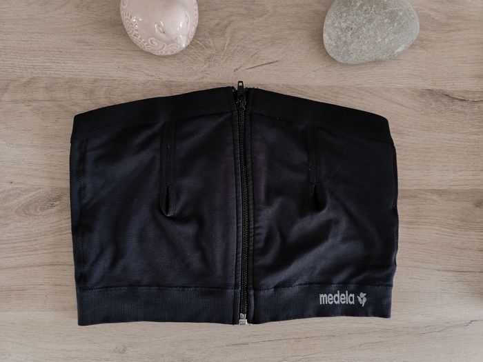 Bustier expression main libre medela 

Brassière medela neuve pour l'allaitement le tire allaitement taille L - photo numéro 2