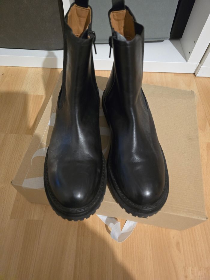 Neuves (non portées)🩷 🩷🤩😍🎉🎉 bottines  fille pointure 36 😍🤩🩷🩷 - photo numéro 6