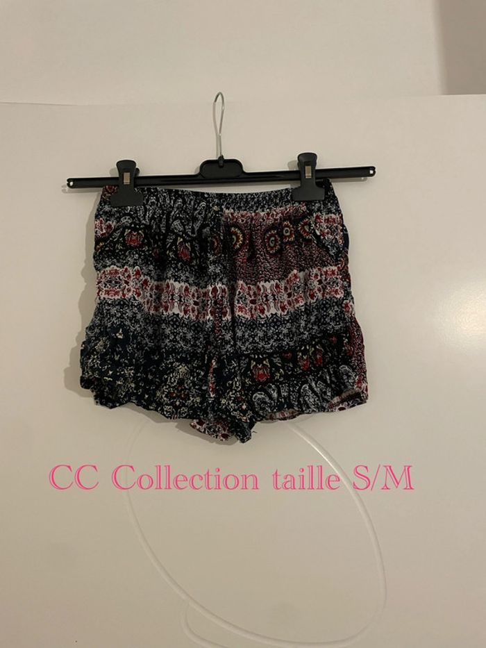 Short taille élastique avec poche bordeaux à motifs multicolore bleu marine CC Collection taille S/M
