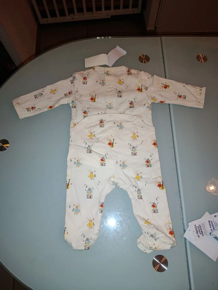 Pyjama 3 mois - photo numéro 4