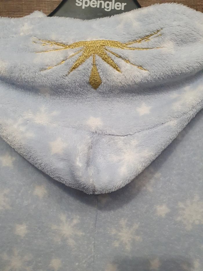 Pilou pilou reine des neiges - photo numéro 4