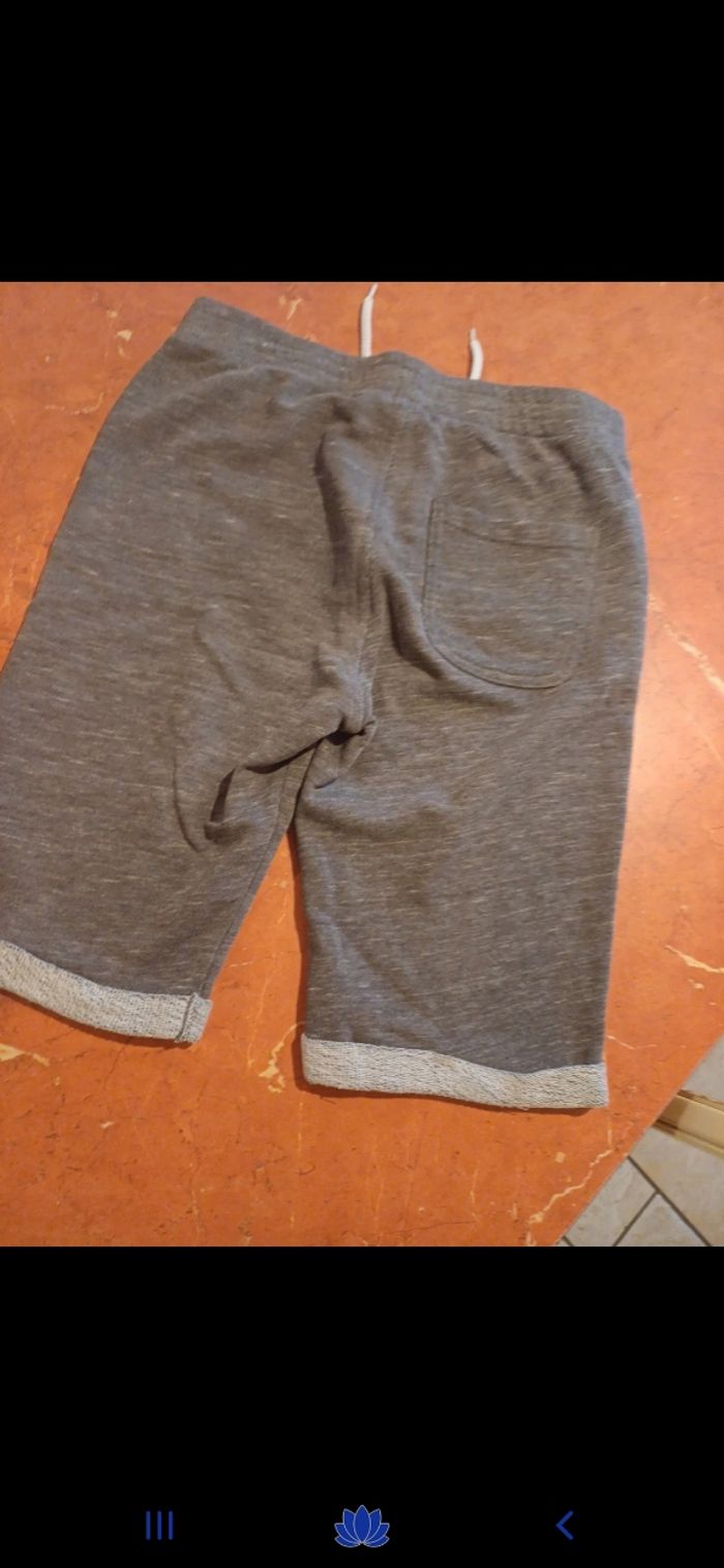 Short garçon taille 12 ans - photo numéro 4