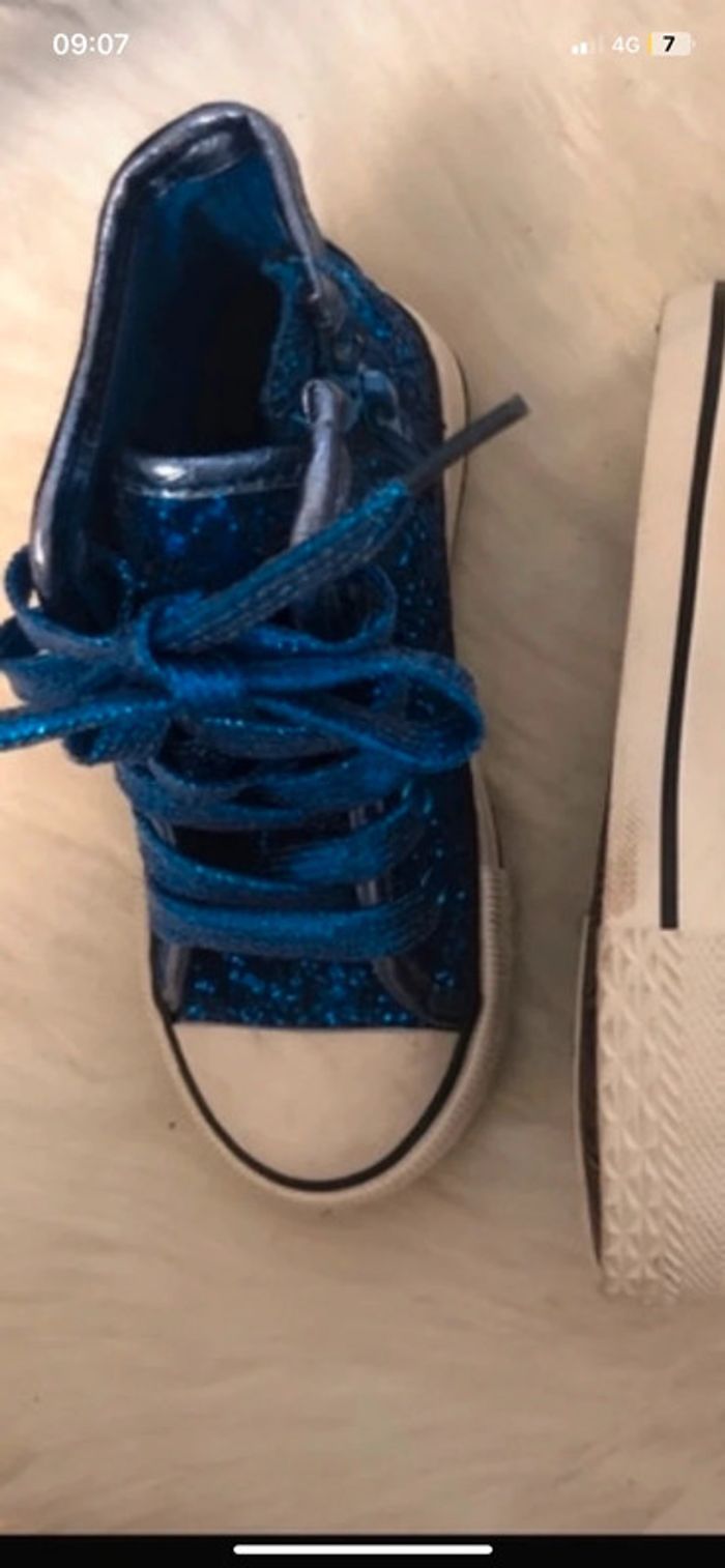 Chaussures habillées / baskets habillées / chaussures de fêtes . Enfant Pointure 25 - photo numéro 6