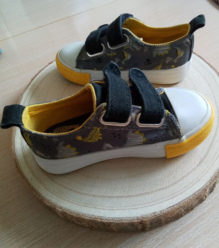Baskets Charlie &Friends à scratch taille 22 - photo numéro 4