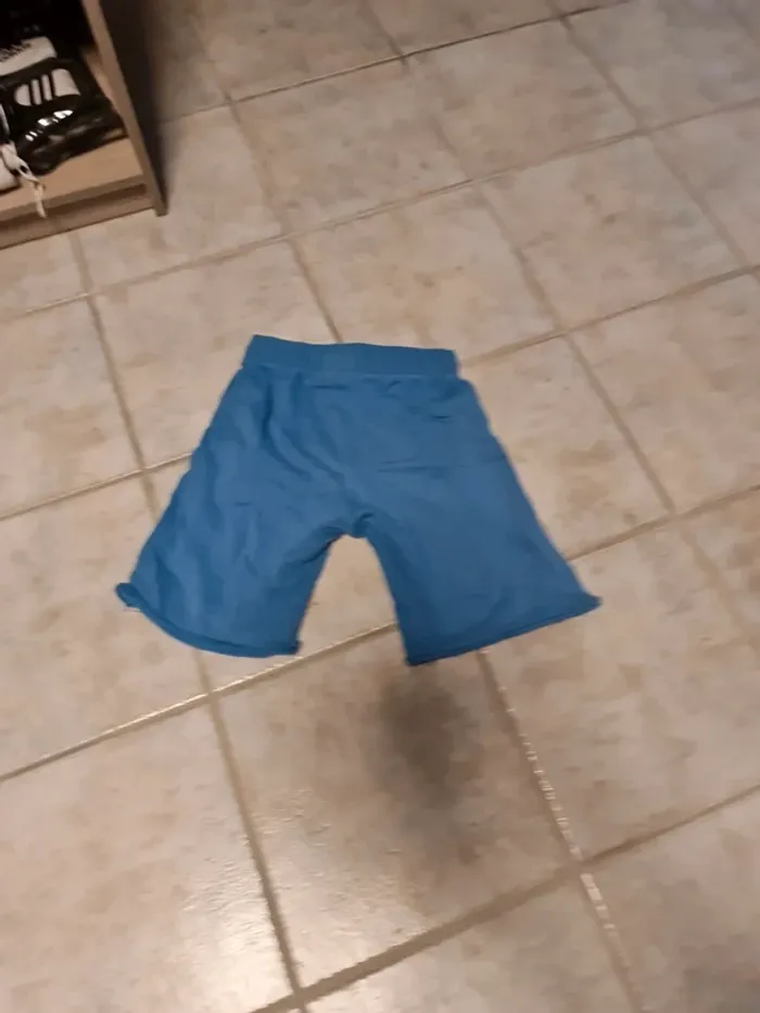 Short Kiabi 10 ans - photo numéro 2