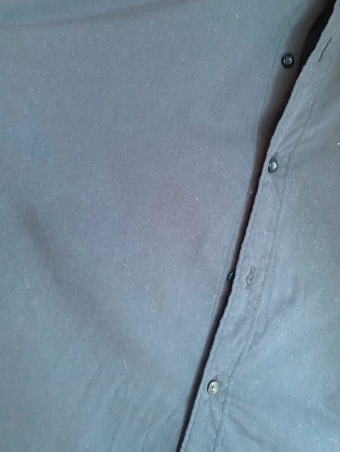 Chemise noire - photo numéro 4