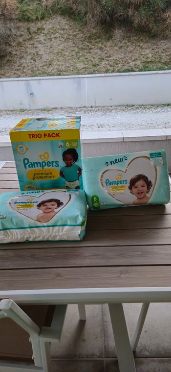 170 couches Pampers Premium Protection taille 6
