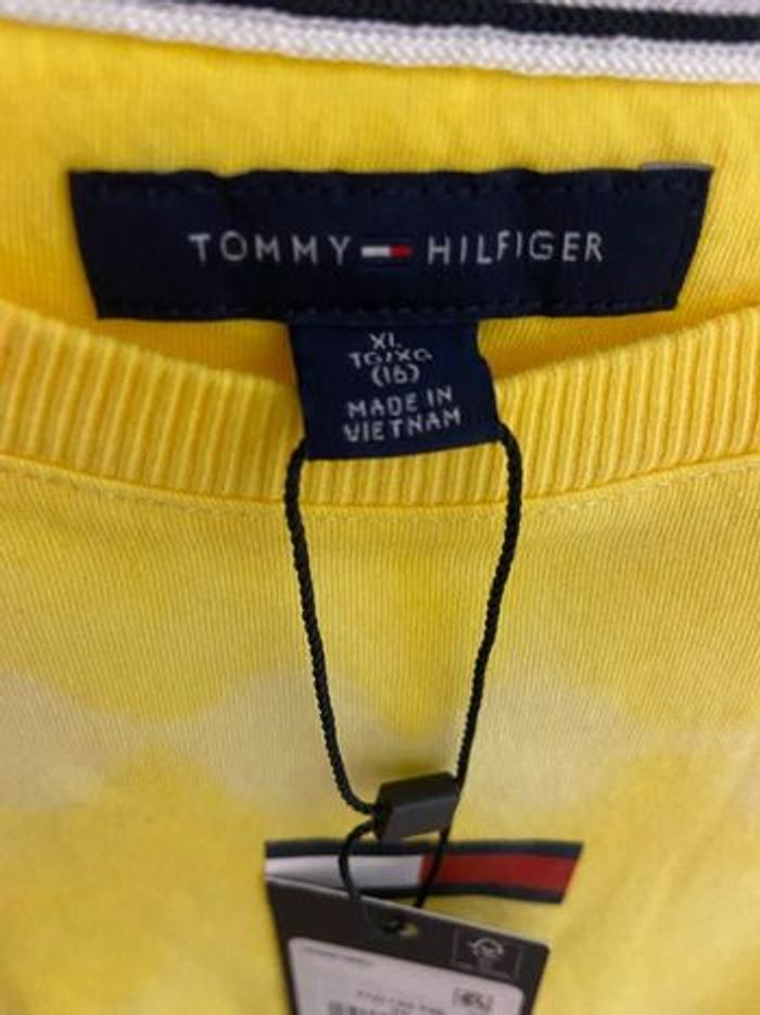 T-shirt Tommy Hilfiger tye & die - photo numéro 3