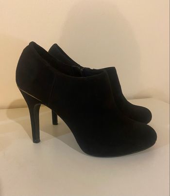 Escarpins velours noir »Pull&Bear »talons hauts