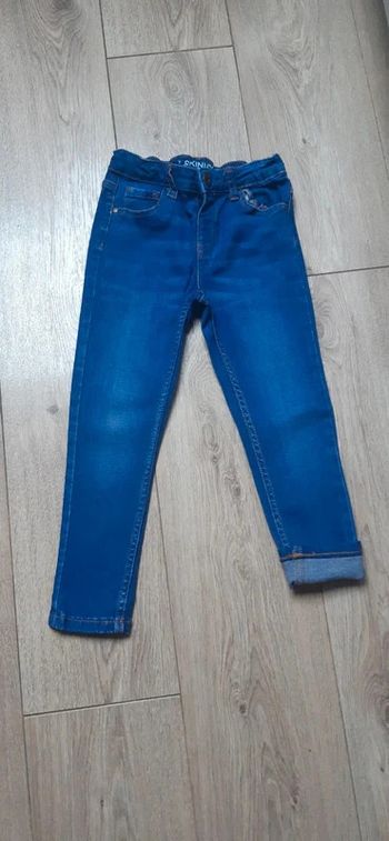 Pantalon skinny primark 4/5 ans état neuf