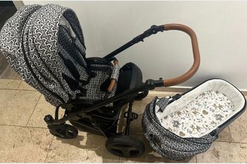 poussette bébé 2in1 avec accessoires