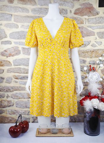 Robe rayon de soleil marguerites jaune et multicolore Femme taille 54 marque Asos 🌺 