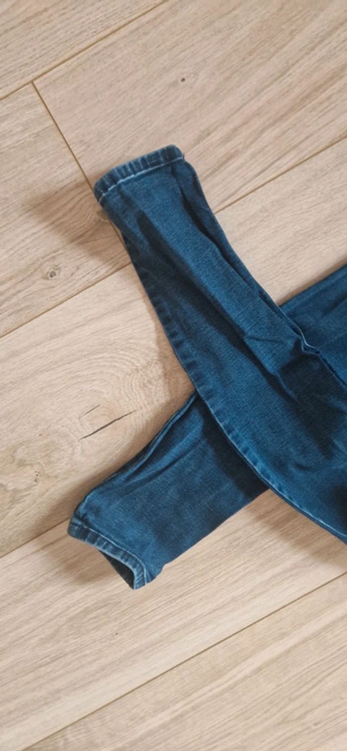 Jean slim bleu foncé de grossesse H&M en bon état Taille 38 - photo numéro 5