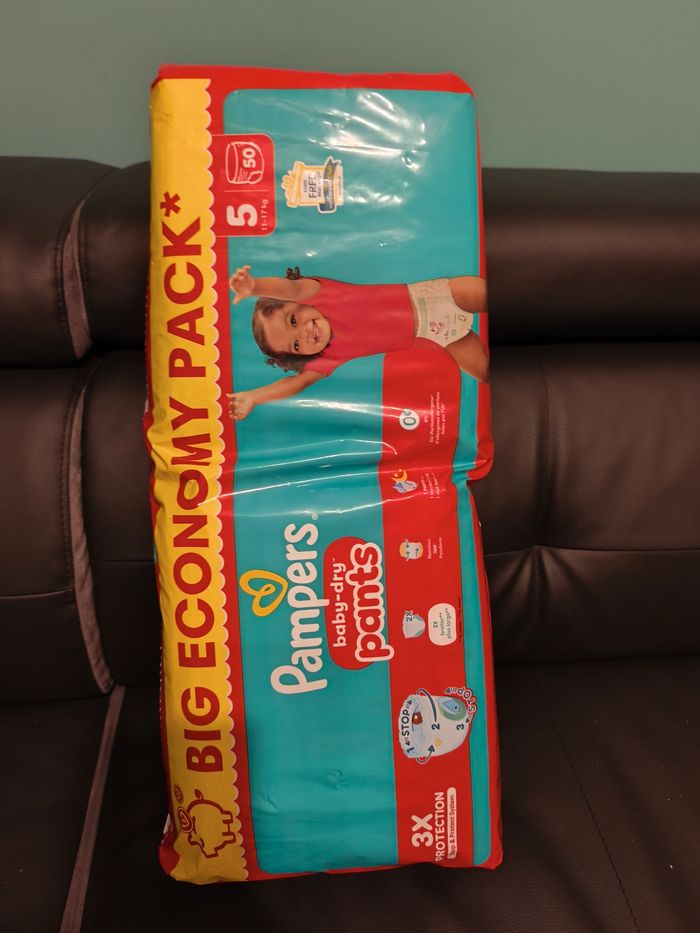 Pampers pants