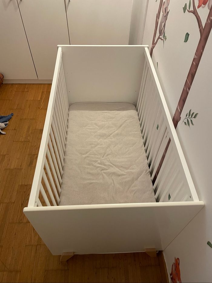 Lit bébé à barreaux - photo numéro 2