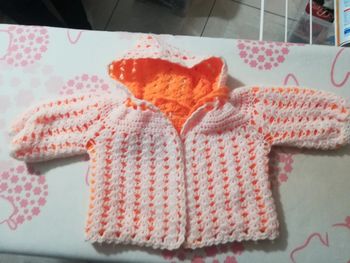 Veste au crochet de naissance