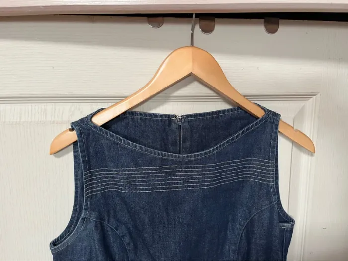 Robe en jeans Versace -taille 40 très bon état - photo numéro 2