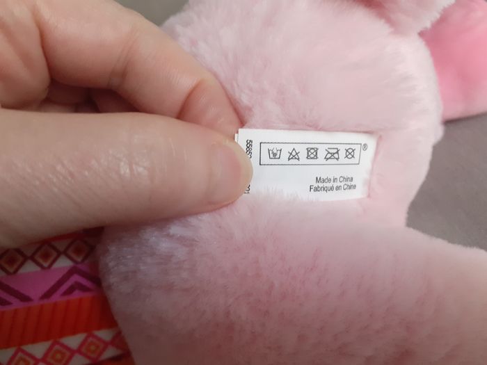 Peluche rose qui représente un animal - un lama - NEUF - photo numéro 6