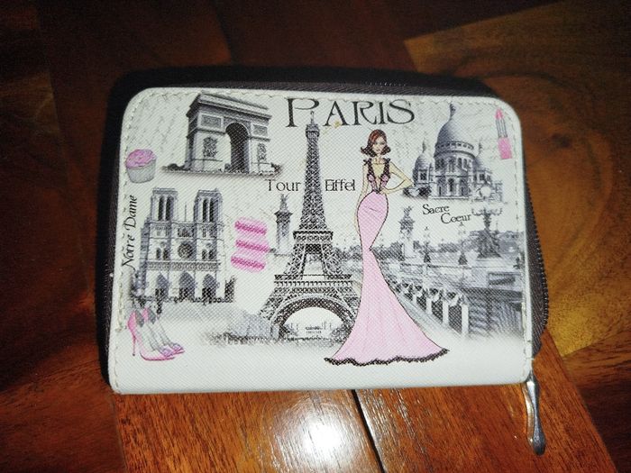 Porté monnaie  Paris