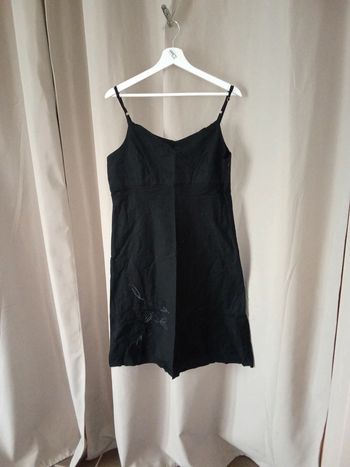 Robe noire col cache-cœur motif fleur Kiabi taille 42