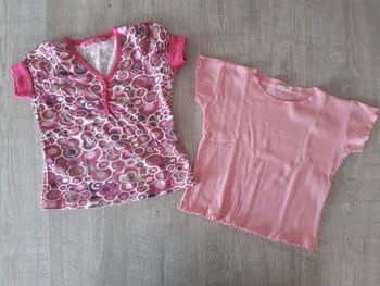 Lot 2 t-shirts 4 ans