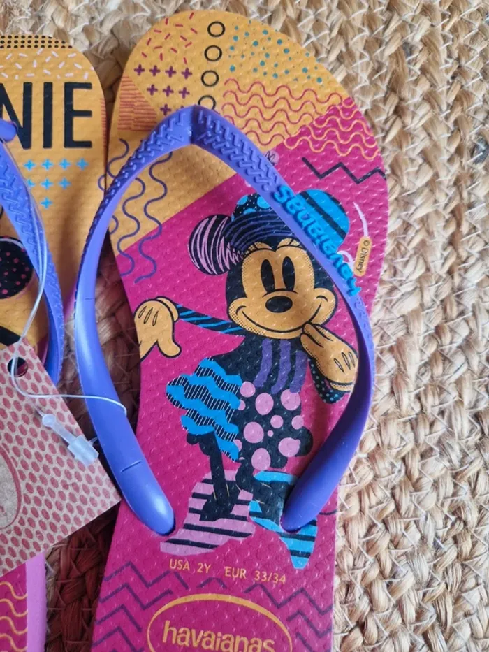 Neuf jolie paire de tong havaianas motif minnie pointure 33 - photo numéro 2