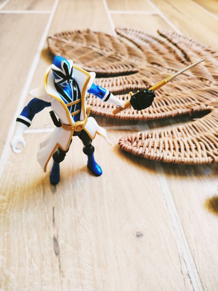🙅 Power rangers Super Samurai figurine articulée du ranger bleu avec son épée marque Bandai - photo numéro 3