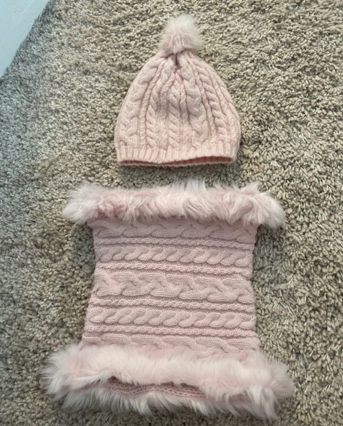 Bonnet et col roulé