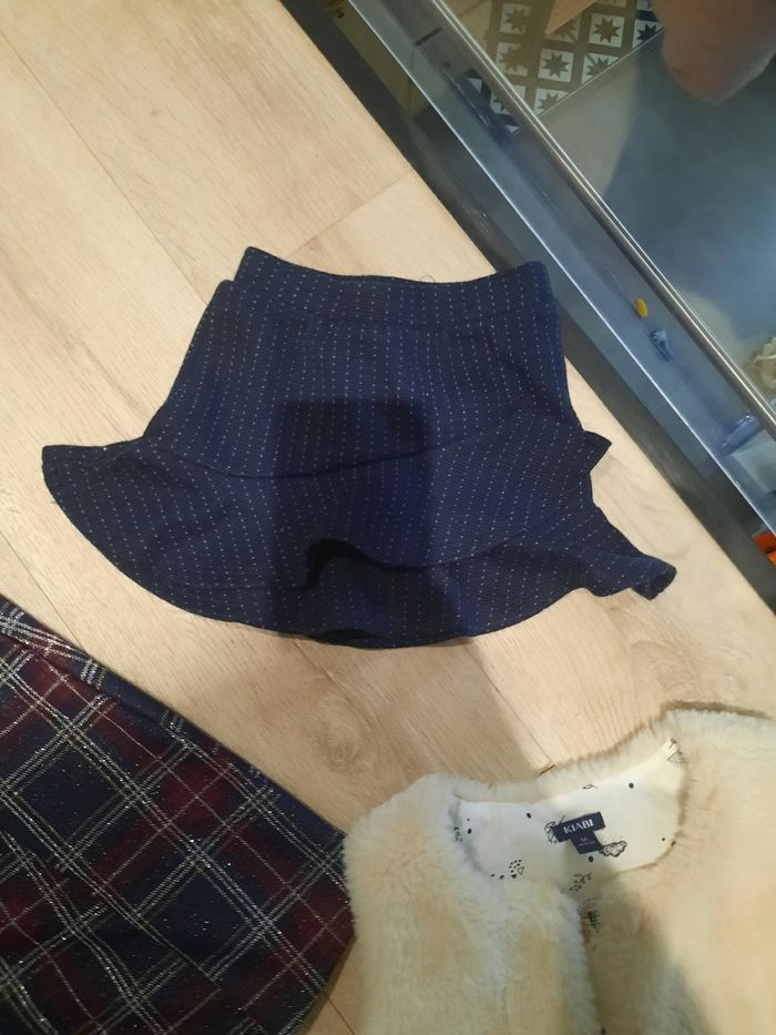Lot de robes et jupes et gilets 3 ans neufs et tbe - photo numéro 7