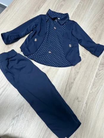 Ensemble bébé neuf taille 80 cm