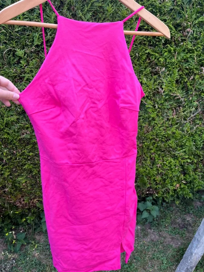 robe rose fuschia stradivarius - photo numéro 3