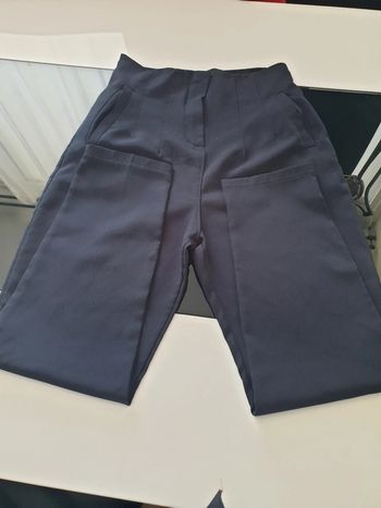 Pantacourt New Collection Taille M