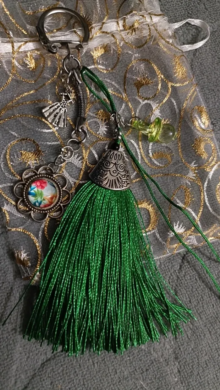 Porte clés thème Vert - photo numéro 2