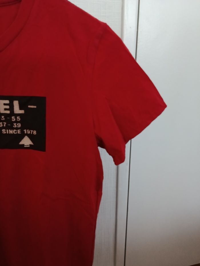Tee-shirt diesel rouge - photo numéro 2