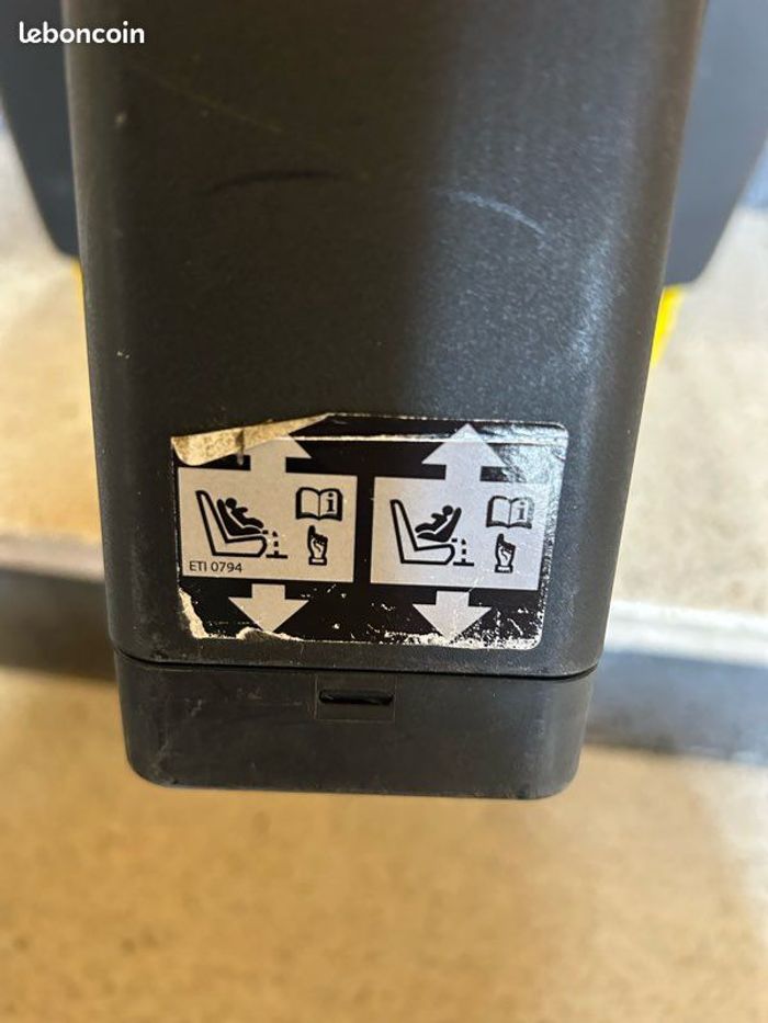 Base Isofix Bebeconfort NEUVE AVEC ÉTIQUETTE - photo numéro 2