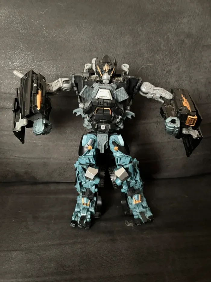 Transformers Movie Ultimate Ironhide Figure