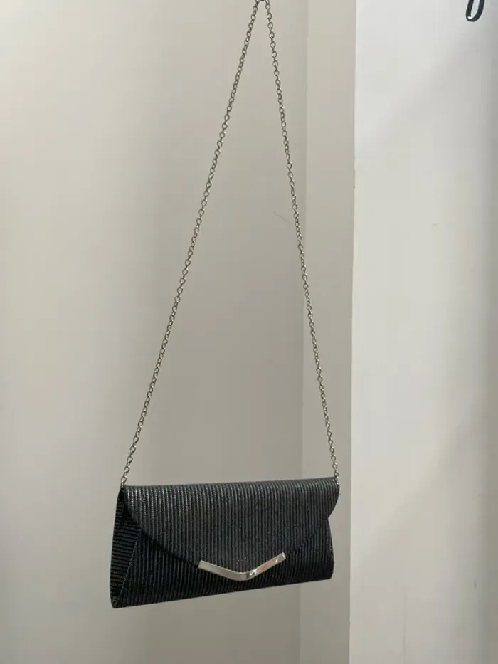 pochette noir et pailleté - photo numéro 4