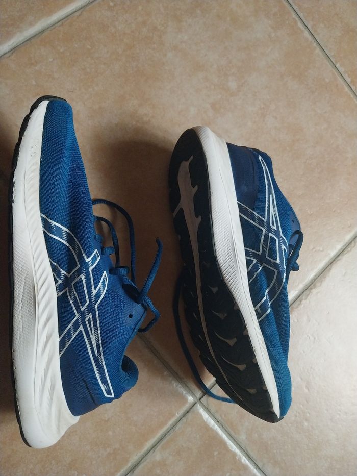 Baskets asics - photo numéro 3