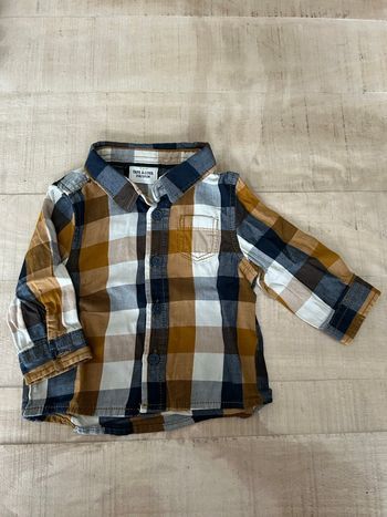 Chemise moutarde et marine 