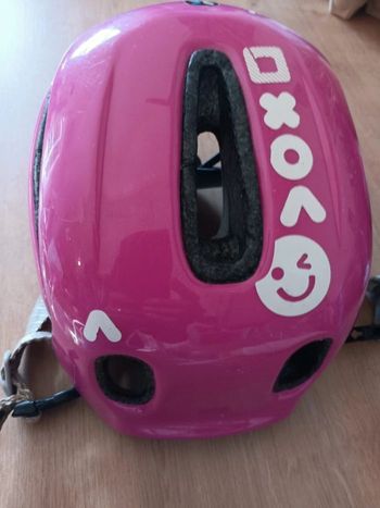 Casque vélo, roller, skate. Fille. Baby. TS 47cm/52cm rose très peu servi.