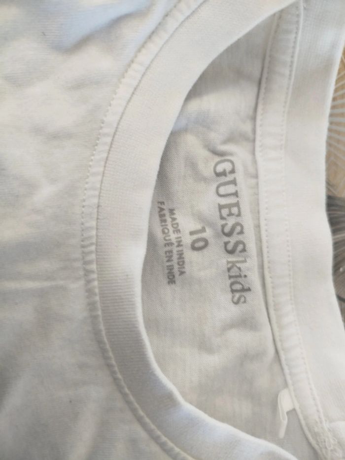 T-shirt guess - photo numéro 3