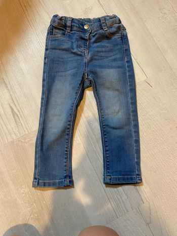Jeans tape à l’œil