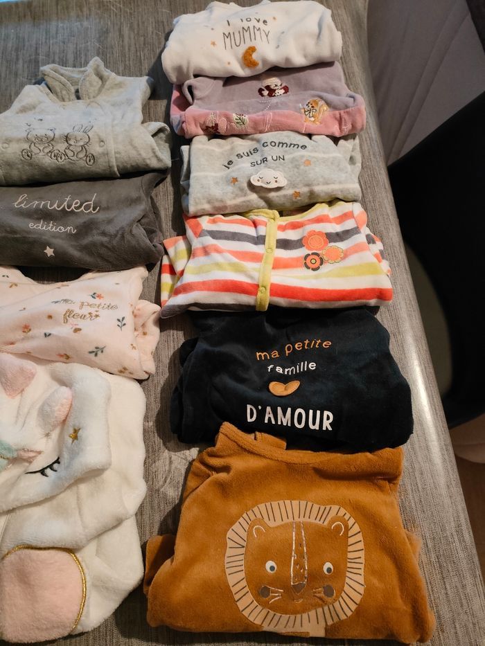 Lot de 10 pyjamas 1 mois - photo numéro 2