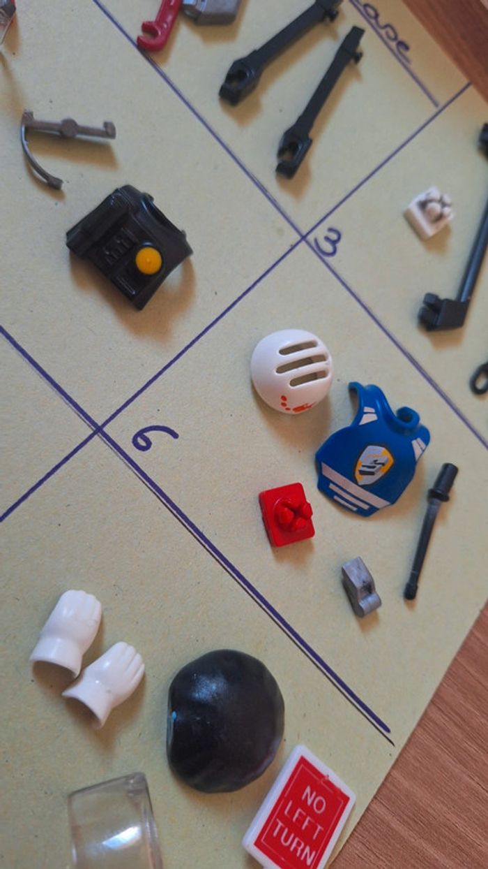 Lot playmobil agent secret Police petit accessoire - photo numéro 3