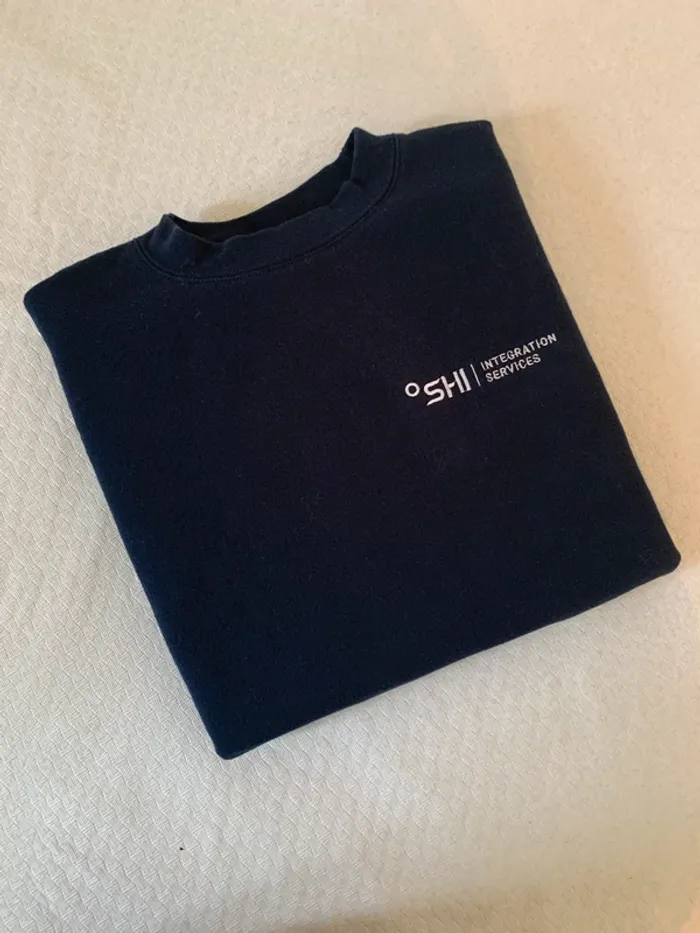 Sweat Champion Bleu Marine SHI Integration Services - Confort et Simplicité