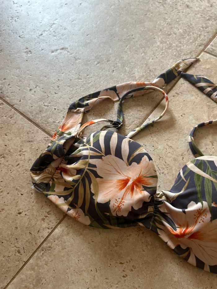 Haut de maillot de bain - photo numéro 3