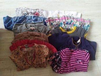 10 robes de plusieurs marque.