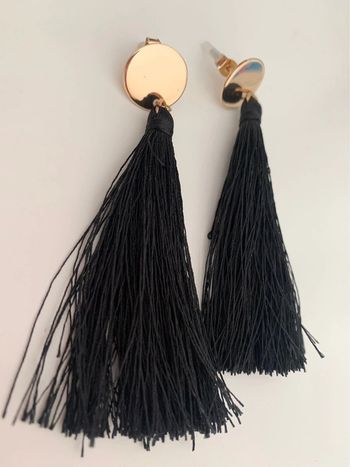 Boucles d’oreilles neuves dorées et noires | ideal pour tenue de fête
